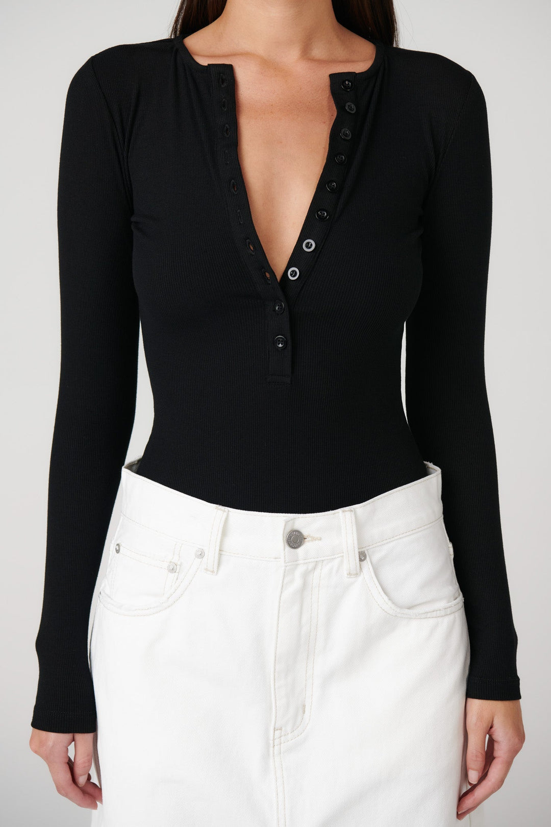 BIBI - V-Neck Long Sleeve